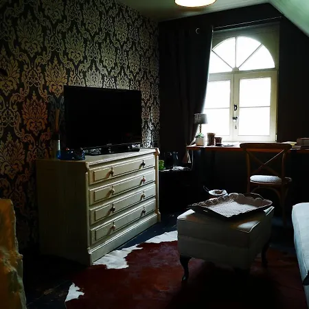 Casa Leone Near Bruges With Jacuzzi & Parking Bed & Breakfast *