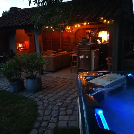 Casa Leone Near Bruges With Jacuzzi & Parking Ruddervoorde